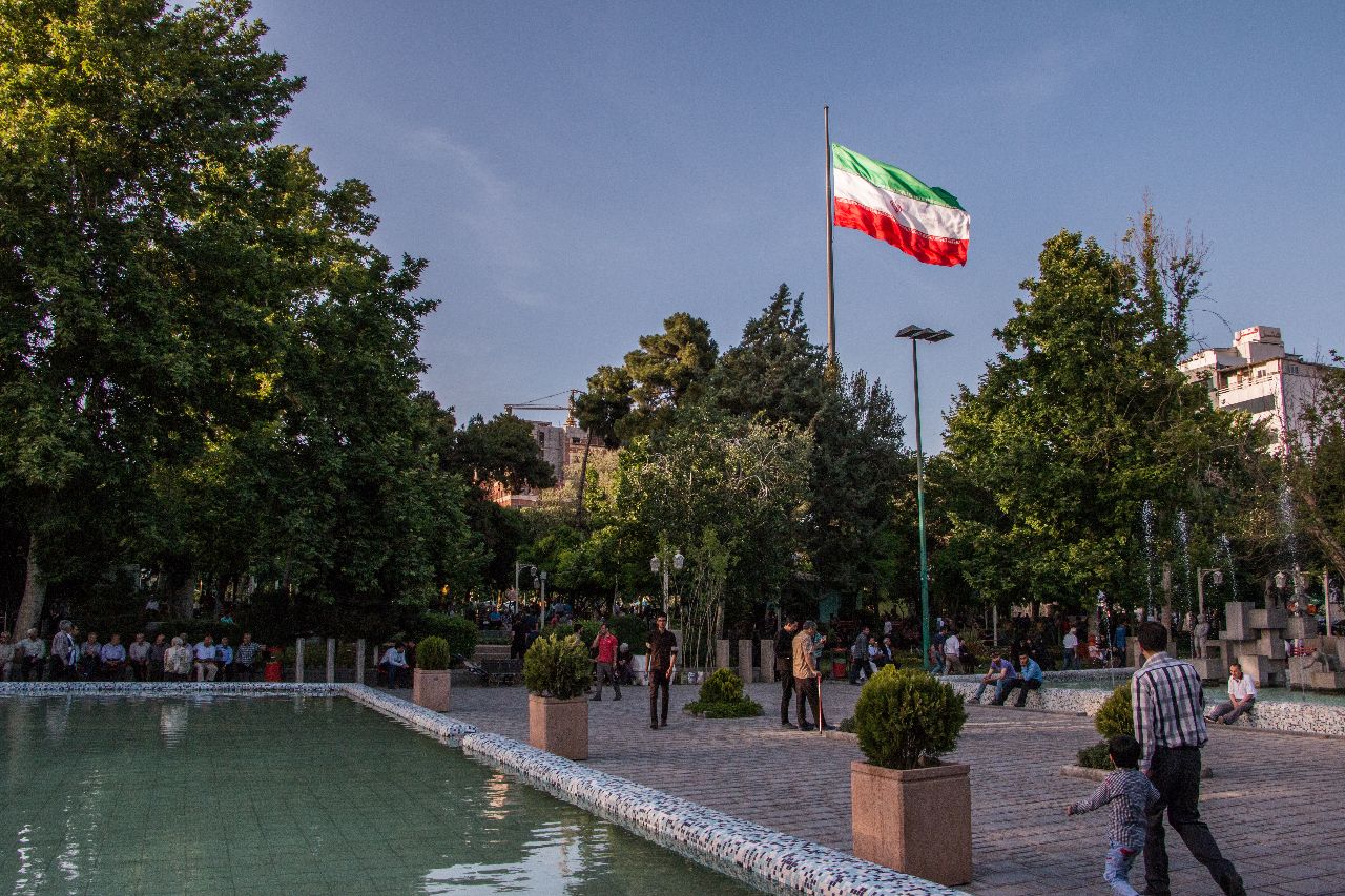Beschauliches Ambiente in einem Park Teherans: Politische Stabilität ist Trumpf. Bild: © Christoph Winter