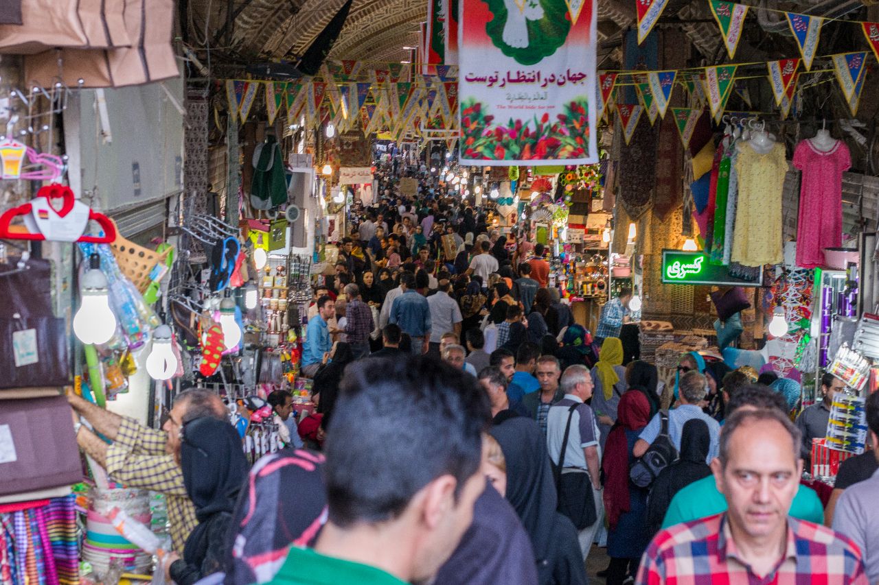 Die politische Stimmung des Bazars ist gewichtig. Bild: © Christoph Winter